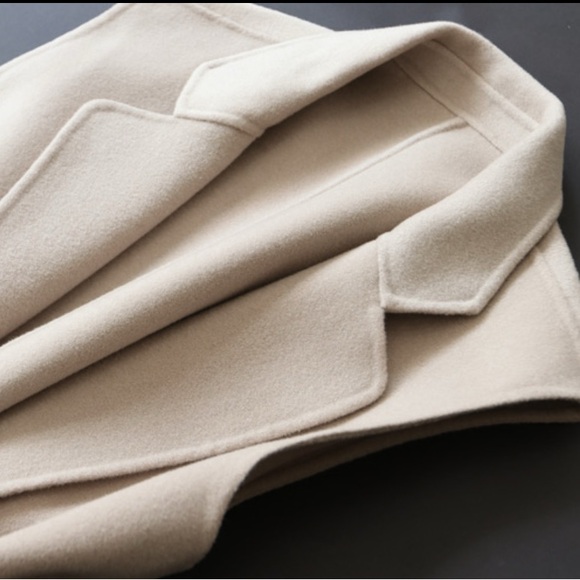 NWOT 💯 wool belted vest - Picture 2 of 5